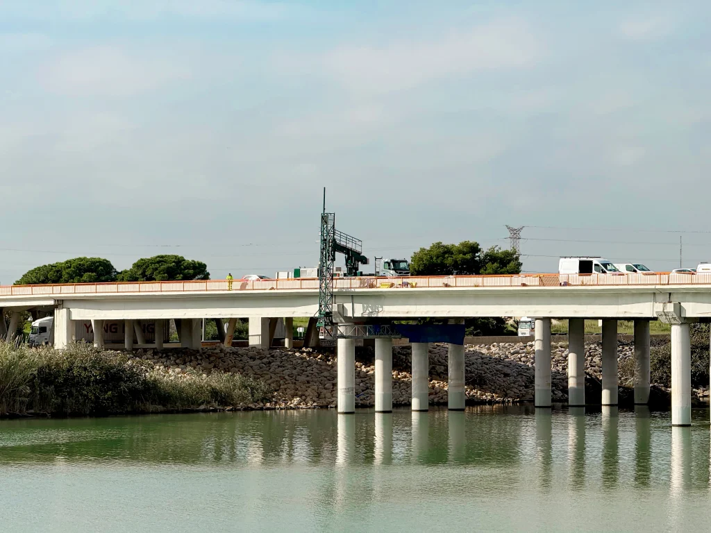plataforma inspección bajo puentes