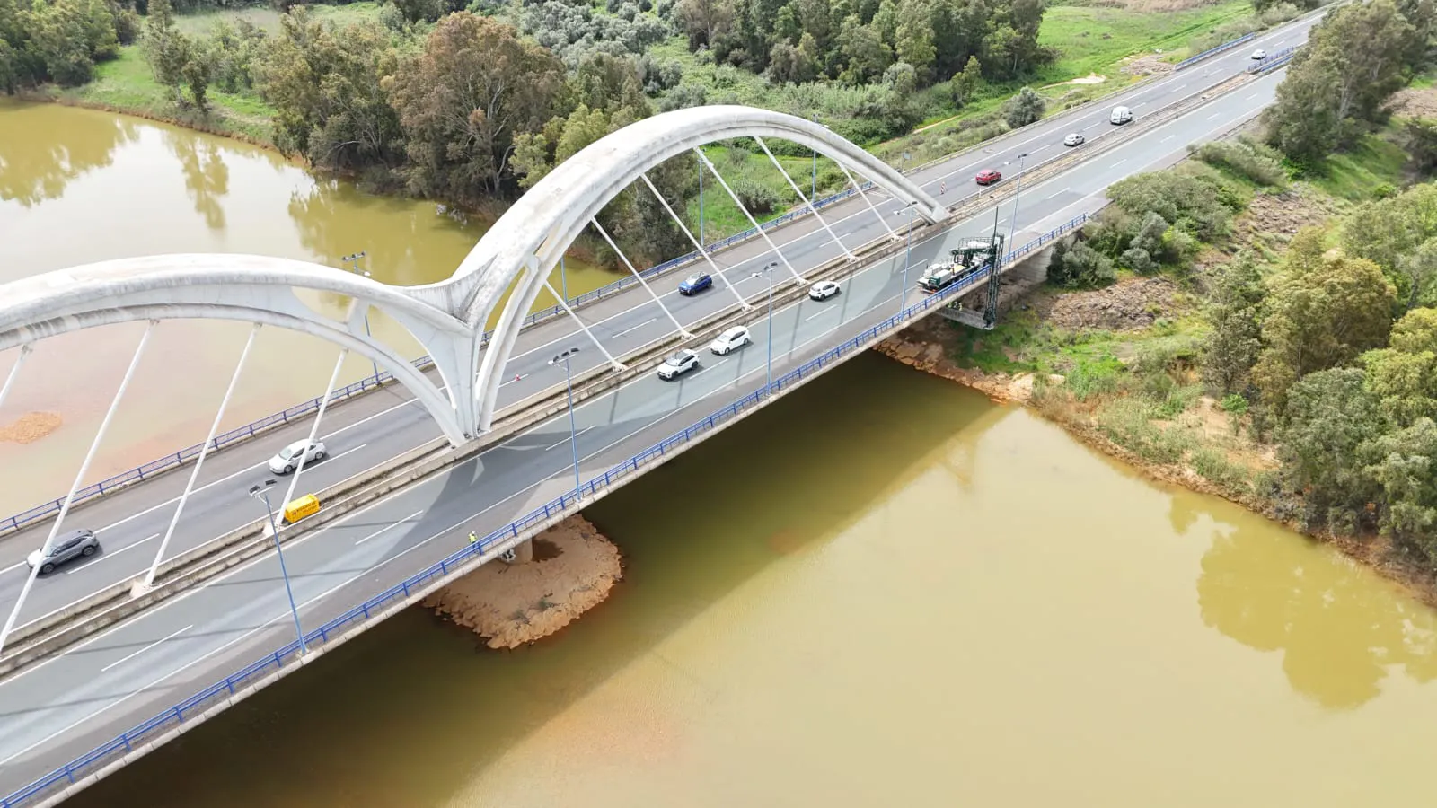 plataforma inspección bajo puentes